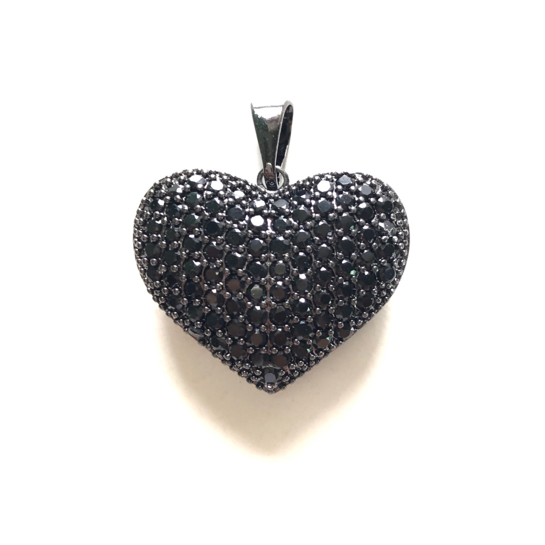 5-10pcs/lot 26.6*22mm Large Size CZ Paved 3D Heart Charms Black on Black CZ Paved Charms Hearts Charms Beads Beyond