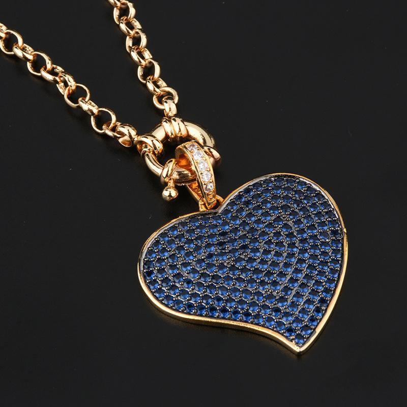 4pcs/lot 36*31mm CZ Paved Heart Necklace Blue CZ on Gold Necklaces Love & Heart Necklaces Charms Beads Beyond